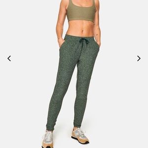 Outdoor Voices- Cloud Knit Pants